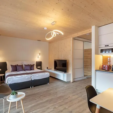 Aparthotel Artmur *